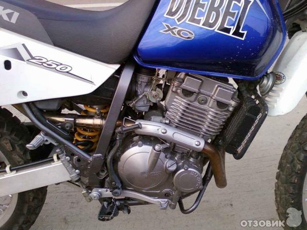 Мотоцикл SUZUKI Djebel 250 XC 2001 фото