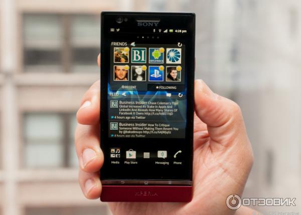 Смартфон Sony Xperia P фото