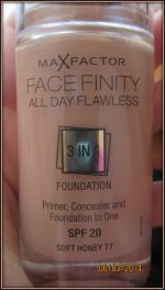 Тональный крем Max Factor Facefinity 3 in 1 фото
