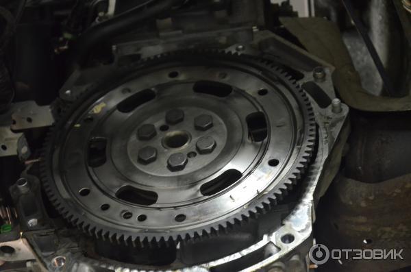 осматриваем маховик на предмет перегрева