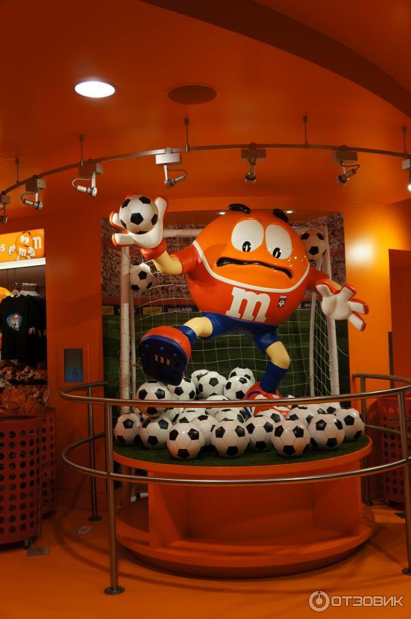 Магазин M&M's World (Великобритания, Лондон) фото