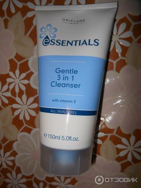 Очищающее средство для лица и шеи, Essentials, Gentle 3-in-1, Cleanser фото