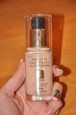 Тональный крем Max Factor Facefinity 3 in 1 фото