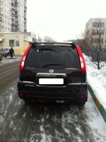 Автомобиль Nissan X-Trail внедорожник фото