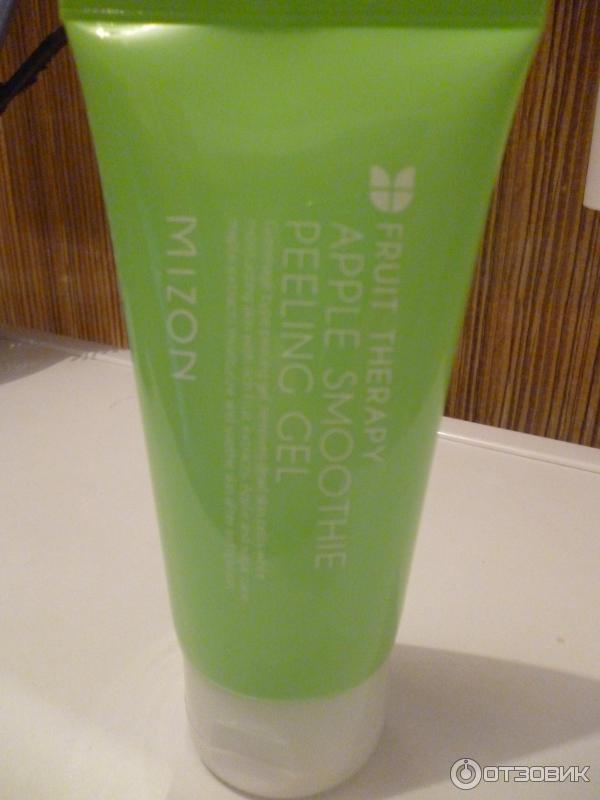 Пилинг-скатка Mizon Apple Smoothie Peeling Gel фото