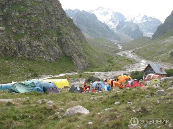 Альплагерь Безенги (Россия, Кабардино-Балкария) фото