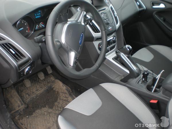 Автомобиль Ford Focus 3 - хэтчбек фото