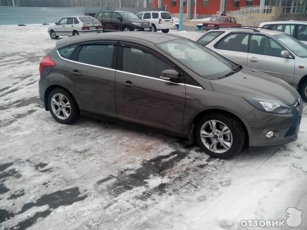 Автомобиль Ford Focus 3 - хэтчбек фото