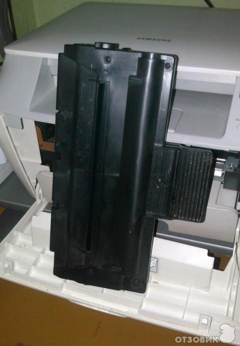 Лазерное МФУ Samsung SCX-4100 фото