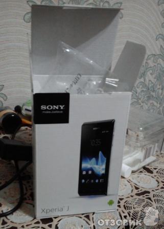 Смартфон Sony Xperia J ST26i фото