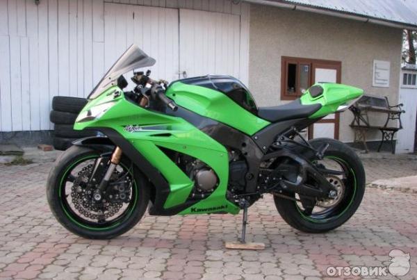 Kawasaki Ninja ZX 10R 2011