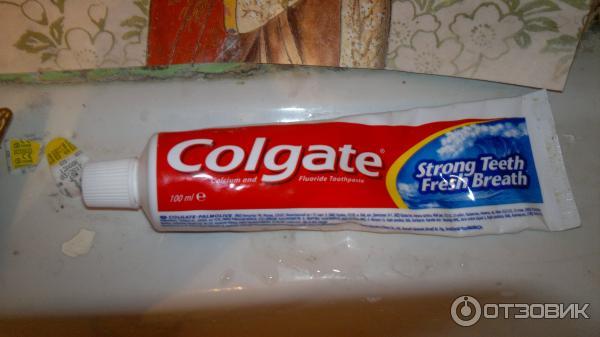 Зубная паста Colgate Strong Teeth Fresh Breath фото