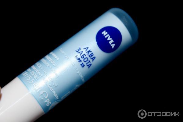 Бальзам для губ Nivea Аква Забота фото