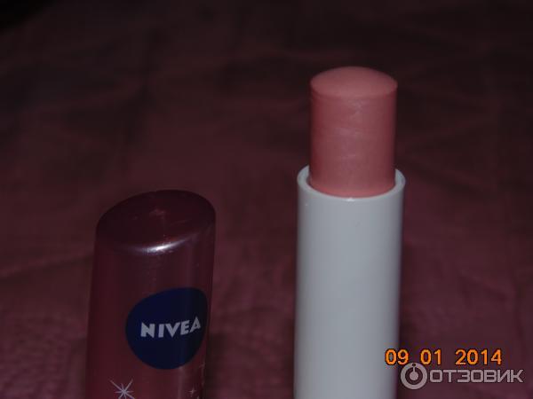 Гигиеническая помада Nivea Жемчужное сияние фото