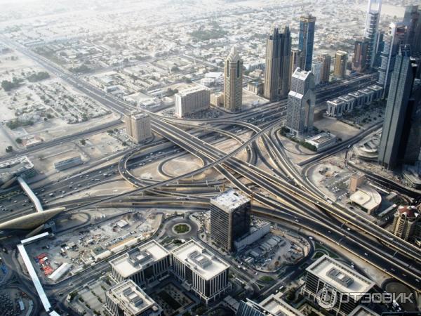 Небоскреб Burj Khalifa (ОАЭ, Дубаи) фото