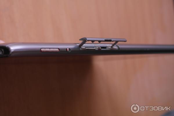 Верхняя сторона Acer Iconia Tab A501