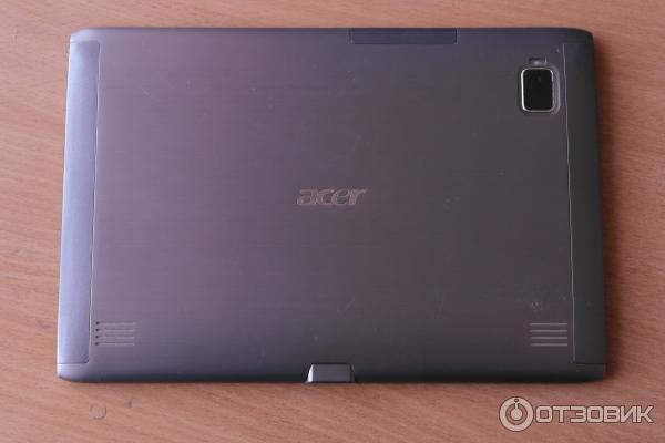 Задняя сторона планшетного ПК Acer Iconia Tab A501