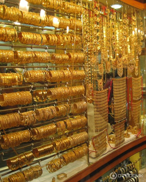 Дубайский золота интернет. Рынок золота Gold Souk. Цепочки Дубайский золотой рынок. Золотой базар в Дубае. Колье Дубайский золотой рынок.