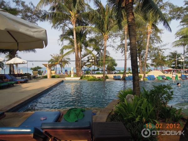 отель Phuket Graceland Resort