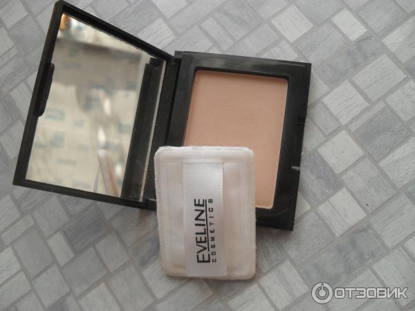 Пудра Eveline Cosmetics Celebrities Beauty Матирующая фото