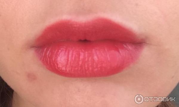 Губная помада Chanel Rouge Coco Shine фото