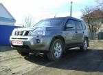 Автомобиль Nissan X-Trail внедорожник фото