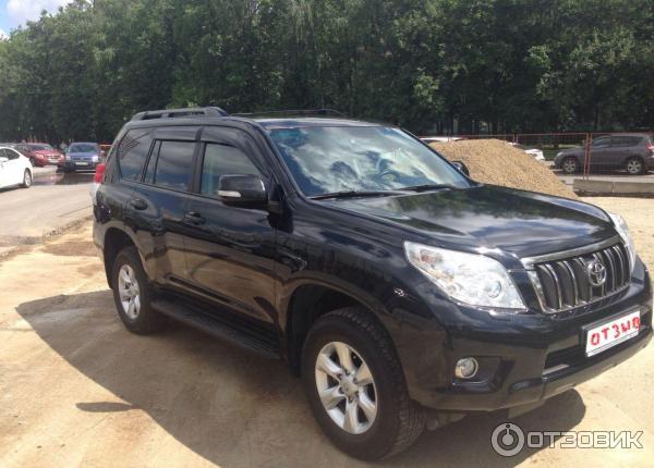 Автомобиль Toyota Land Cruiser Prado 150 фото