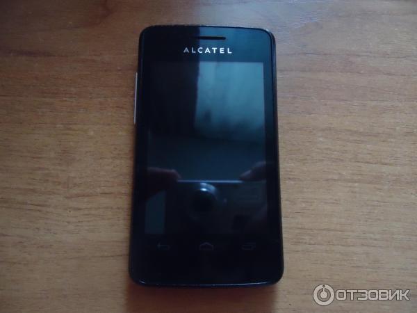 Смартфон Alcatel One Touch 4007D