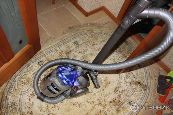 пылесос Dyson