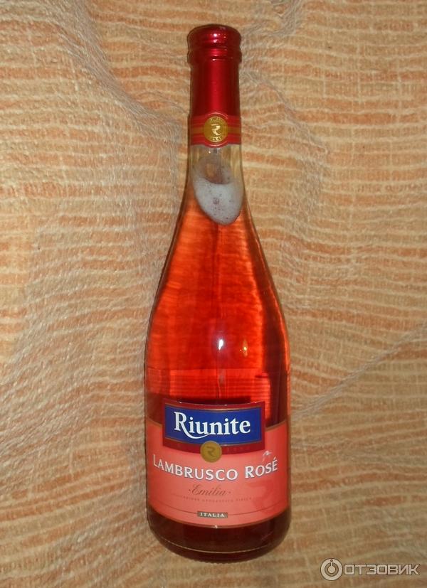 Вино Riunite Lambrusco Rose Emilia фото