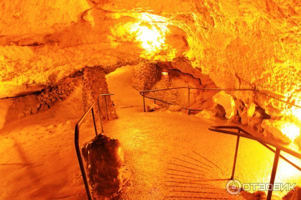 Экскурсия в пещеру Les Grottes Petrifiantes de Savonnieres Villandry (Франция, Тур)