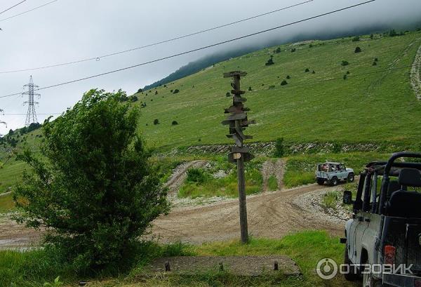 Джипинг абрикосовая ул 11 село кабардинка. Джипинг абрикосовая ул 11 село кабардинка. Джип для джипинга. Экскурсионная точка в кабардинке джиппинг. Кабардинка горы.