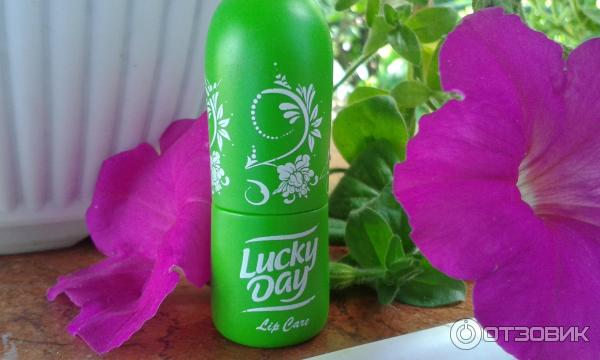 Гигиеническая помада Lucky Day фото