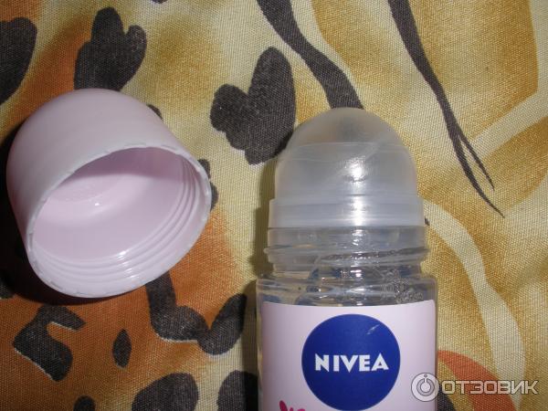 Роликовый дезодорант-антиперспирант NIVEA Angel Star Hot Crush