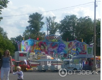 Парк аттракционов Аттрапарк на ВВЦ (Россия, Москва) фото