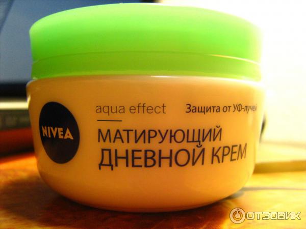 Матирующий дневной крем Nivea Aqua Effect фото