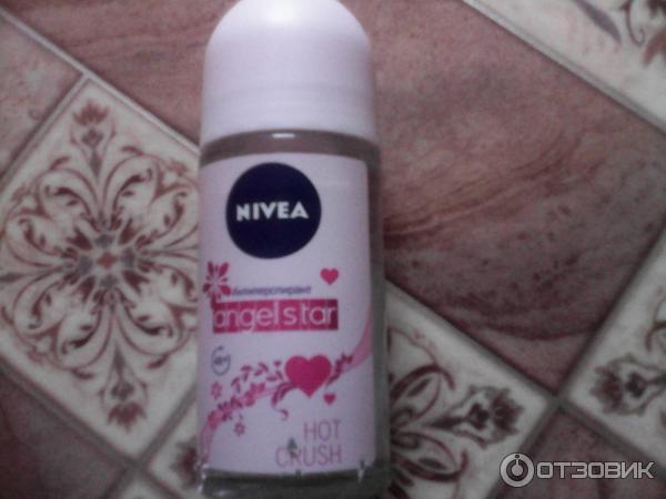 Роликовый дезодорант-антиперспирант Nivea Angel Star Hot Crush фото