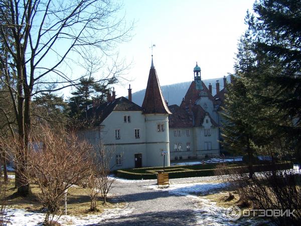 Замок графа Шенборна (Украина, Закарпатская обл.) фото