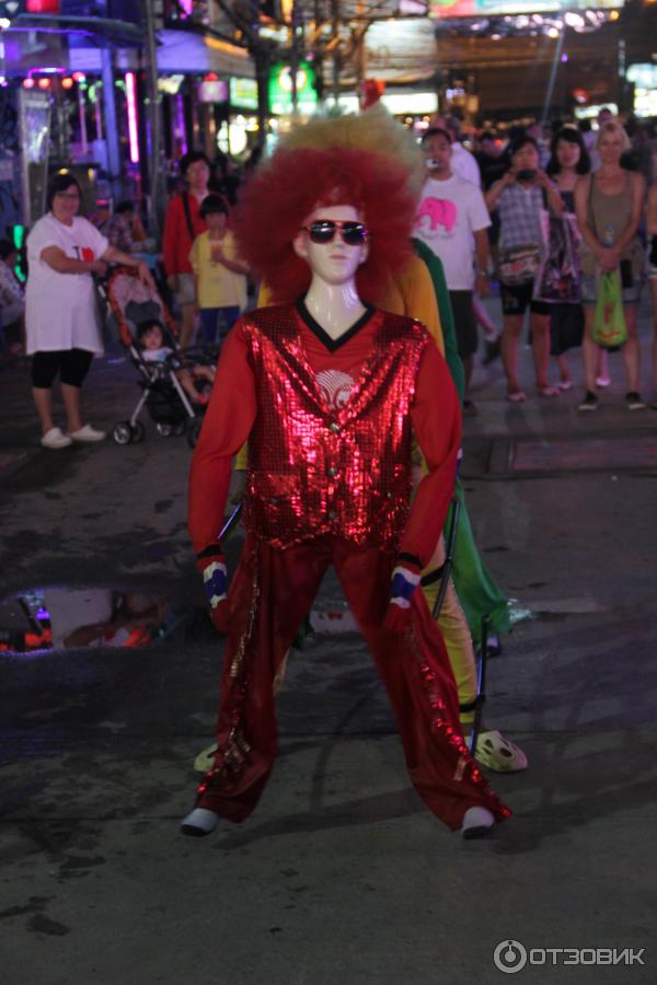 Ночные развлечения на улице Bangla Road (Таиланд, о. Пхукет) фото