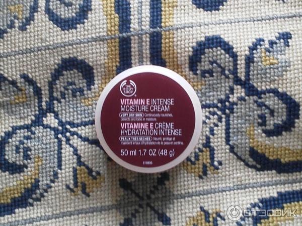 Дневной/ночной крем The Body Shop Vitamin E intense moisture cream фото