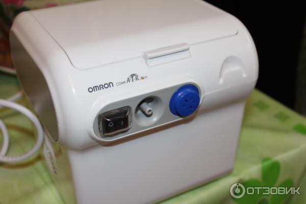 Компрессорный ингалятор (небулайзер) Omron Comp AIR Pro NE-C29 фото