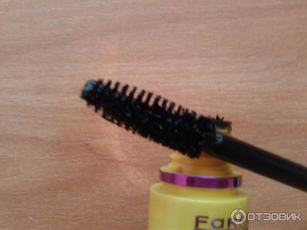 Тушь для ресниц Farres The Colossal Volum Express mascara 100% black фото