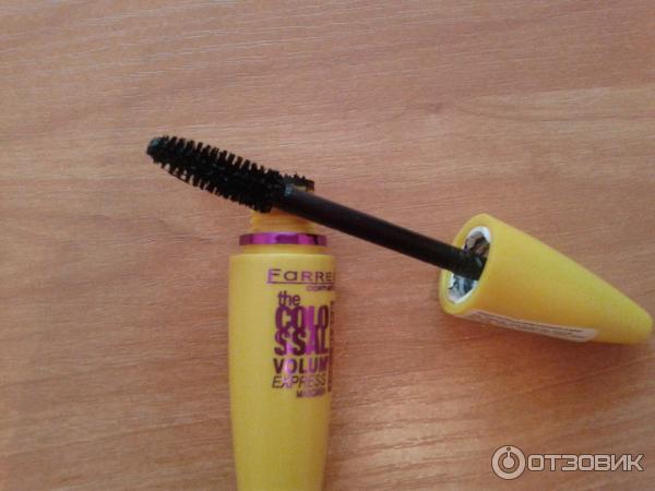 Тушь для ресниц Farres The Colossal Volum Express mascara 100% black фото