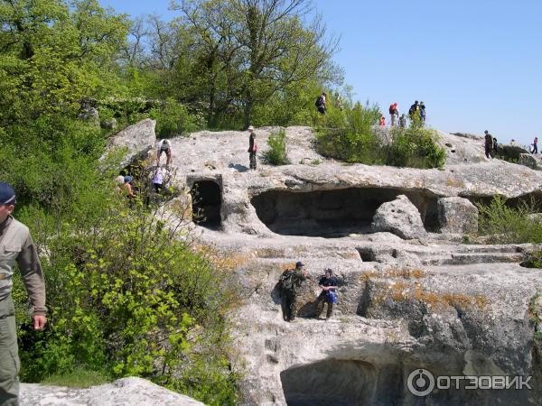 Средневековый пещерный город Эски-Кермен (Россия, Крым) фото