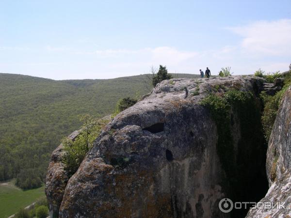 Средневековый пещерный город Эски-Кермен (Россия, Крым) фото