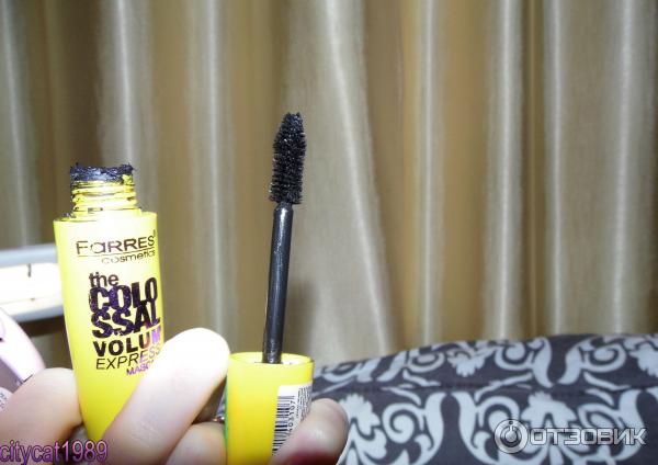 Тушь для ресниц Farres The Colossal Volum Express mascara 100% black фото