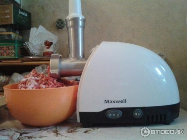 Электрическая мясорубка Maxwell MW-1252 W фото