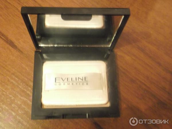 Пудра Eveline Cosmetics Celebrities Beauty Матирующая фото