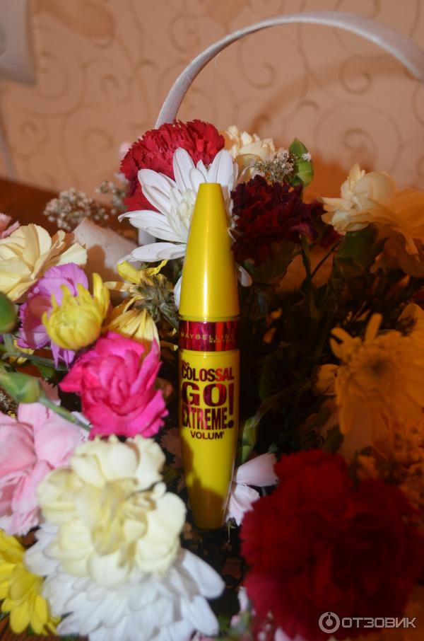 Тушь для ресниц Maybelline New York The Colossal Go Extrem Volumee фото