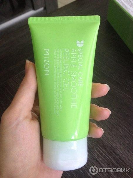 Пилинг-скатка Mizon Apple Smoothie Peeling Gel фото